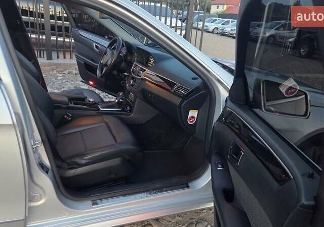 Серый Мерседес Е-Класс, объемом двигателя 2.2 л и пробегом 268 тыс. км за 10950 $, фото 13 на Automoto.ua