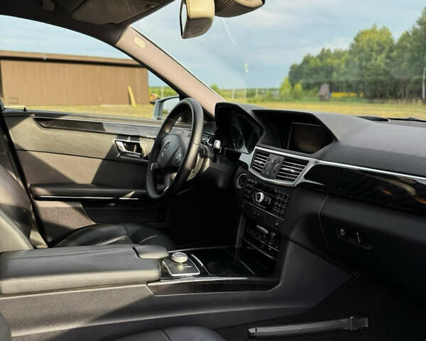 Сірий Мерседес Е-Клас, об'ємом двигуна 3 л та пробігом 250 тис. км за 13299 $, фото 13 на Automoto.ua