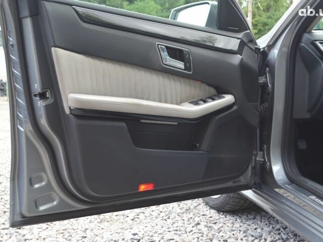 Серый Мерседес Е-Класс, объемом двигателя 3.5 л и пробегом 284 тыс. км за 14500 $, фото 10 на Automoto.ua