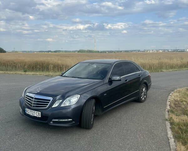 Серый Мерседес Е-Класс, объемом двигателя 2.99 л и пробегом 229 тыс. км за 15500 $, фото 3 на Automoto.ua