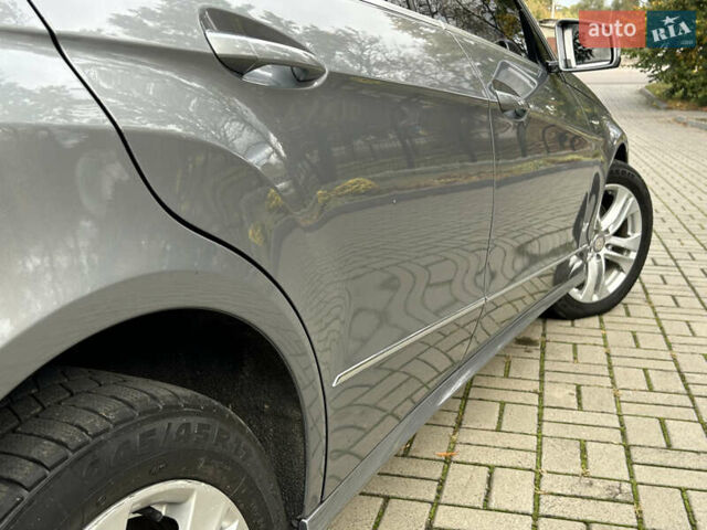 Мерседес Е-Клас 2010 у Прилуках на Automoto.ua Сірий Мерседес Е-Клас, об'ємом двигуна 3.5 л та пробігом 278 тис. км за 11400 $, фото 12 на Automoto.ua