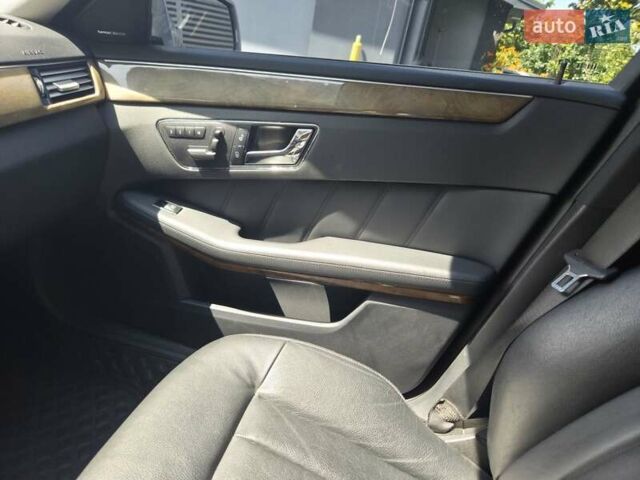 Сірий Мерседес Е-Клас, об'ємом двигуна 3.5 л та пробігом 121 тис. км за 14900 $, фото 10 на Automoto.ua
