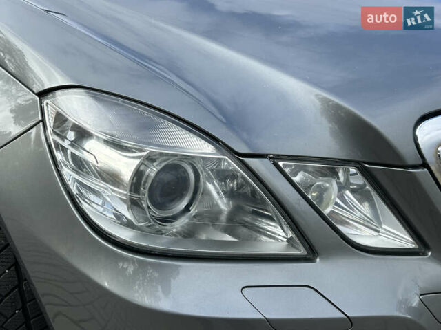 Мерседес Е-Клас 2010 у Прилуках на Automoto.ua Сірий Мерседес Е-Клас, об'ємом двигуна 3.5 л та пробігом 278 тис. км за 11400 $, фото 9 на Automoto.ua