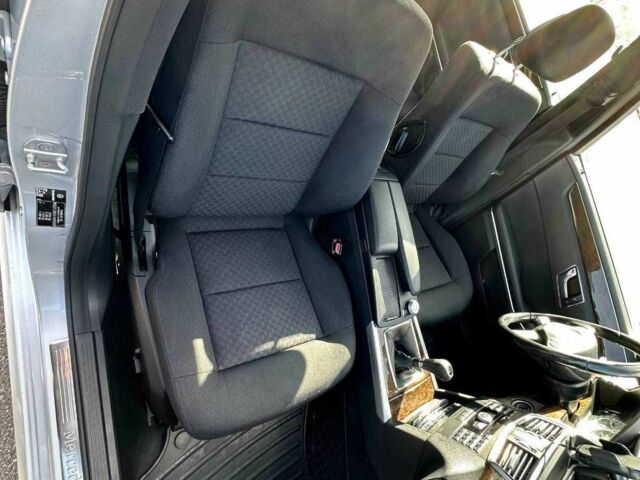 Серый Мерседес Е-Класс, объемом двигателя 2.1 л и пробегом 287 тыс. км за 9550 $, фото 13 на Automoto.ua