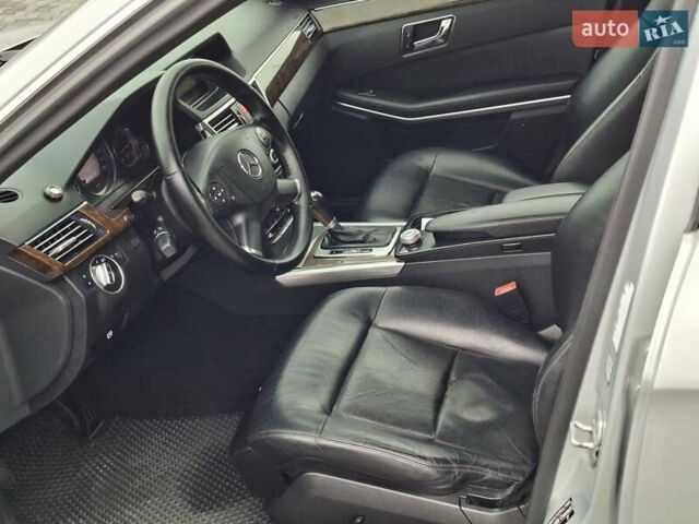 Сірий Мерседес Е-Клас, об'ємом двигуна 2.14 л та пробігом 280 тис. км за 10700 $, фото 18 на Automoto.ua