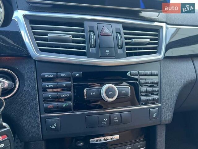 Серый Мерседес Е-Класс, объемом двигателя 2.2 л и пробегом 227 тыс. км за 15499 $, фото 16 на Automoto.ua