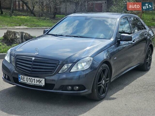 Сірий Мерседес Е-Клас, об'ємом двигуна 2.14 л та пробігом 248 тис. км за 12400 $, фото 1 на Automoto.ua
