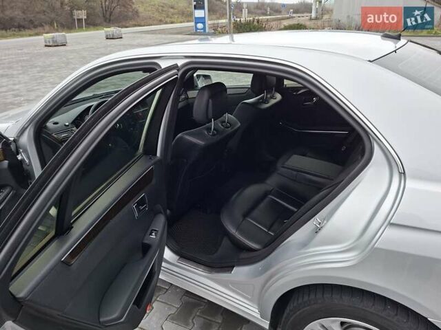 Сірий Мерседес Е-Клас, об'ємом двигуна 2.14 л та пробігом 280 тис. км за 10700 $, фото 19 на Automoto.ua