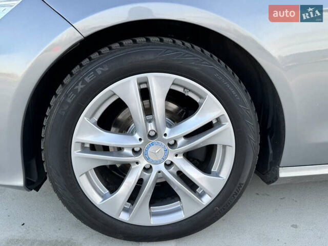 Серый Мерседес Е-Класс, объемом двигателя 2.14 л и пробегом 245 тыс. км за 11900 $, фото 24 на Automoto.ua