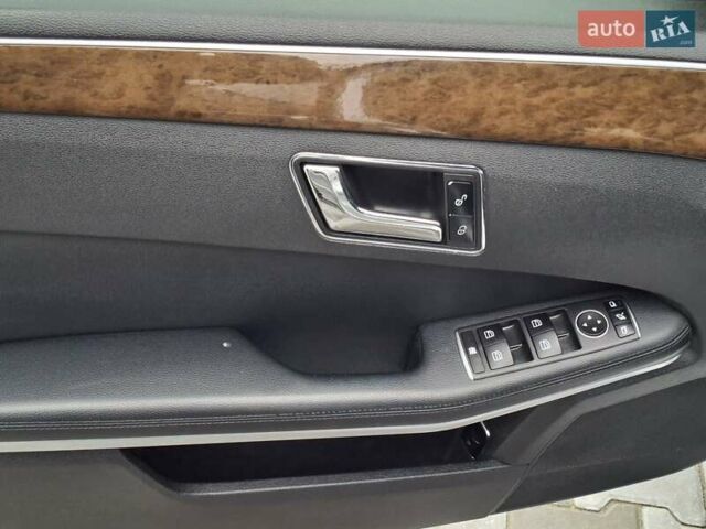 Сірий Мерседес Е-Клас, об'ємом двигуна 2.14 л та пробігом 280 тис. км за 10700 $, фото 16 на Automoto.ua