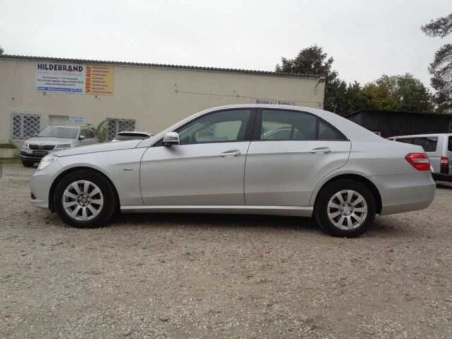 Серый Мерседес Е-Класс, объемом двигателя 2.1 л и пробегом 287 тыс. км за 9550 $, фото 6 на Automoto.ua