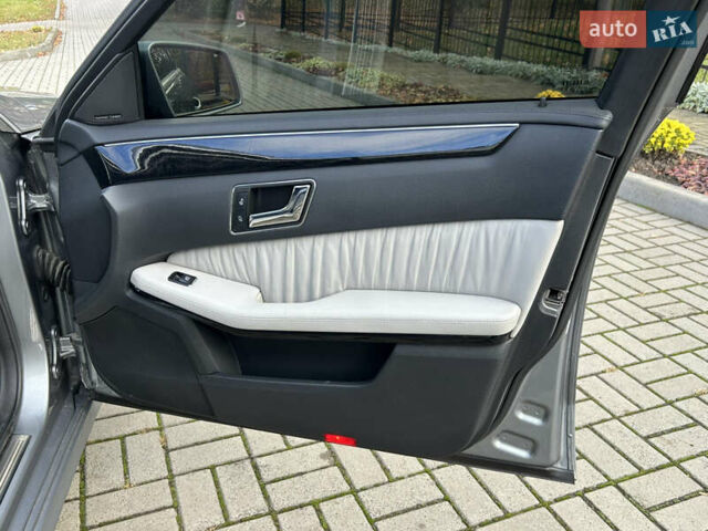 Мерседес Е-Клас 2010 у Прилуках на Automoto.ua Сірий Мерседес Е-Клас, об'ємом двигуна 3.5 л та пробігом 278 тис. км за 11400 $, фото 23 на Automoto.ua