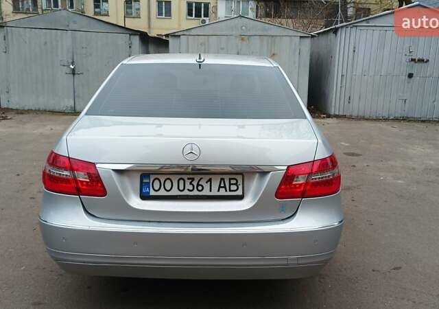 Серый Мерседес Е-Класс, объемом двигателя 2.2 л и пробегом 420 тыс. км за 10800 $, фото 19 на Automoto.ua