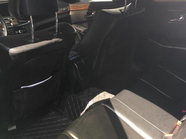 Серый Мерседес Е-Класс, объемом двигателя 2.1 л и пробегом 300 тыс. км за 11000 $, фото 7 на Automoto.ua