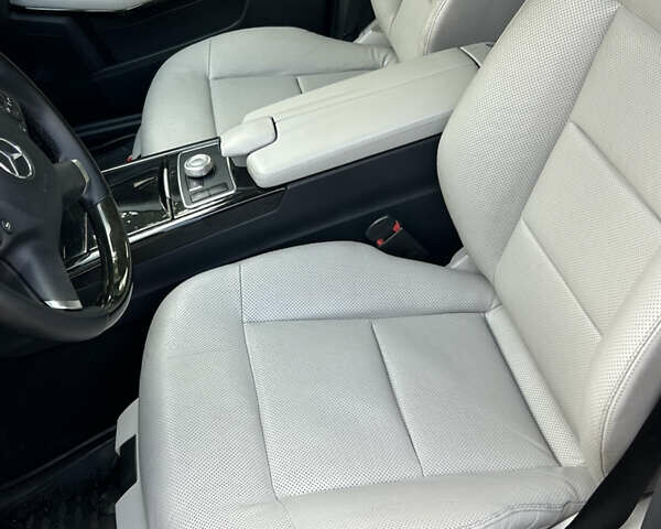 Мерседес Е-Клас 2010 у Прилуках на Automoto.ua Сірий Мерседес Е-Клас, об'ємом двигуна 3.5 л та пробігом 278 тис. км за 11400 $, фото 14 на Automoto.ua