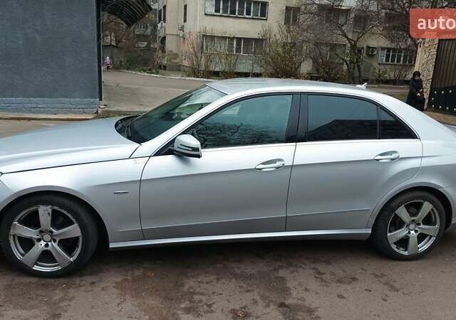 Серый Мерседес Е-Класс, объемом двигателя 2.2 л и пробегом 420 тыс. км за 10800 $, фото 15 на Automoto.ua