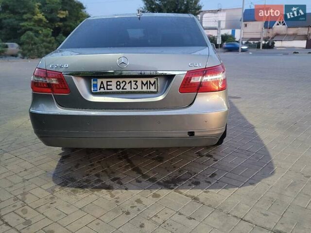 Сірий Мерседес Е-Клас, об'ємом двигуна 2.14 л та пробігом 382 тис. км за 12000 $, фото 7 на Automoto.ua