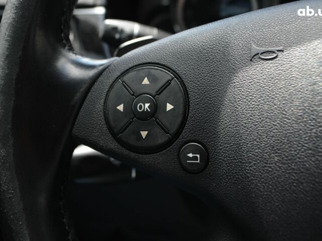 Серый Мерседес Е-Класс, объемом двигателя 3.5 л и пробегом 284 тыс. км за 14500 $, фото 15 на Automoto.ua