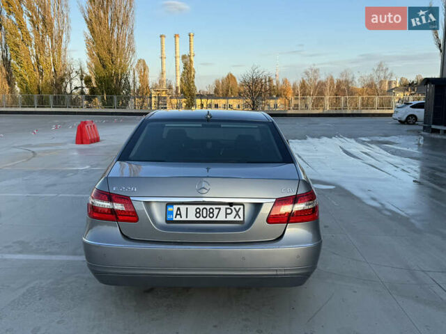 Сірий Мерседес Е-Клас, об'ємом двигуна 2.14 л та пробігом 246 тис. км за 12500 $, фото 6 на Automoto.ua