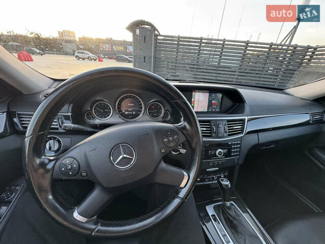 Сірий Мерседес Е-Клас, об'ємом двигуна 2.14 л та пробігом 246 тис. км за 12500 $, фото 48 на Automoto.ua
