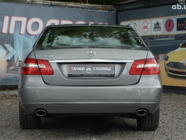 Серый Мерседес Е-Класс, объемом двигателя 3.5 л и пробегом 284 тыс. км за 14500 $, фото 2 на Automoto.ua