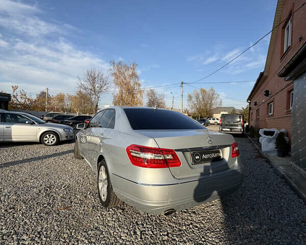 Серый Мерседес Е-Класс, объемом двигателя 2 л и пробегом 248 тыс. км за 11300 $, фото 4 на Automoto.ua