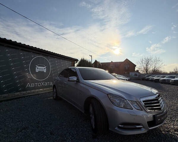 Серый Мерседес Е-Класс, объемом двигателя 2 л и пробегом 248 тыс. км за 11300 $, фото 2 на Automoto.ua