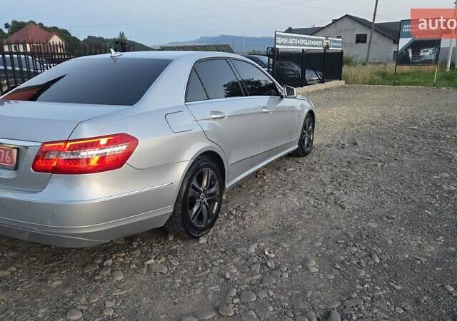 Серый Мерседес Е-Класс, объемом двигателя 2.2 л и пробегом 268 тыс. км за 10950 $, фото 5 на Automoto.ua