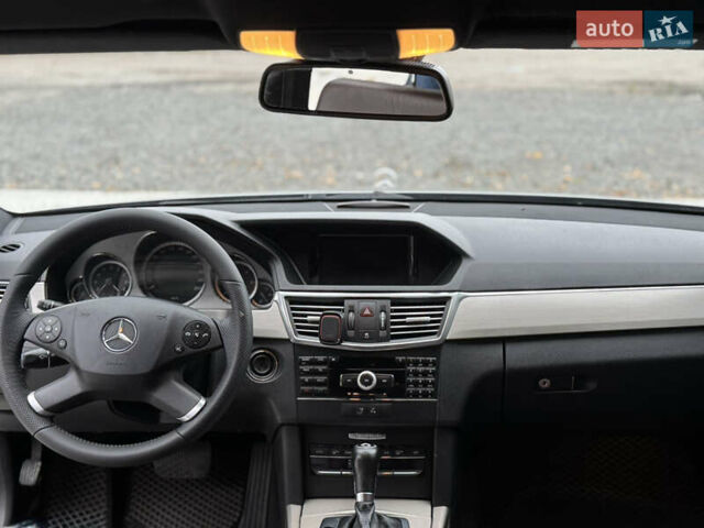 Мерседес Е-Клас 2010 у Києві на Automoto.ua Сірий Мерседес Е-Клас, об'ємом двигуна 2.14 л та пробігом 398 тис. км за 13900 $, фото 15 на Automoto.ua
