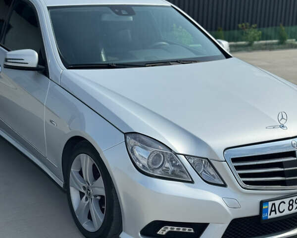 Мерседес Е-Класс 2010 в Ковель на Automoto.ua Серый Мерседес Е-Класс, объемом двигателя 3 л и пробегом 249 тыс. км за 13499 $, фото 4 на Automoto.ua