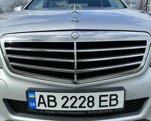 Мерседес Е-Клас 2010 у Бершаде на Automoto.ua Сірий Мерседес Е-Клас, об'ємом двигуна 2 л та пробігом 116 тис. км за 14500 $, фото 12 на Automoto.ua