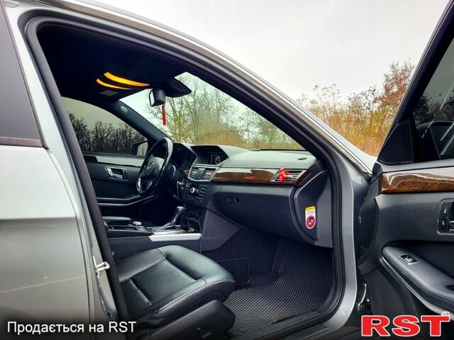 Серый Мерседес Е-Класс, объемом двигателя 2.1 л и пробегом 320 тыс. км за 13600 $, фото 7 на Automoto.ua