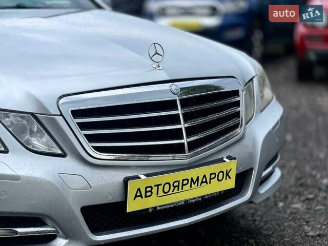 Мерседес Е-Класс 2011 в Ужгороде на Automoto.ua Серый Мерседес Е-Класс, объемом двигателя 2.14 л и пробегом 271 тыс. км за 11190 $, фото 13 на Automoto.ua