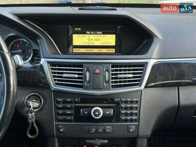 Серый Мерседес Е-Класс, объемом двигателя 2.14 л и пробегом 293 тыс. км за 11500 $, фото 25 на Automoto.ua