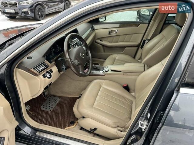 Серый Мерседес Е-Класс, объемом двигателя 2.14 л и пробегом 260 тыс. км за 12900 $, фото 20 на Automoto.ua