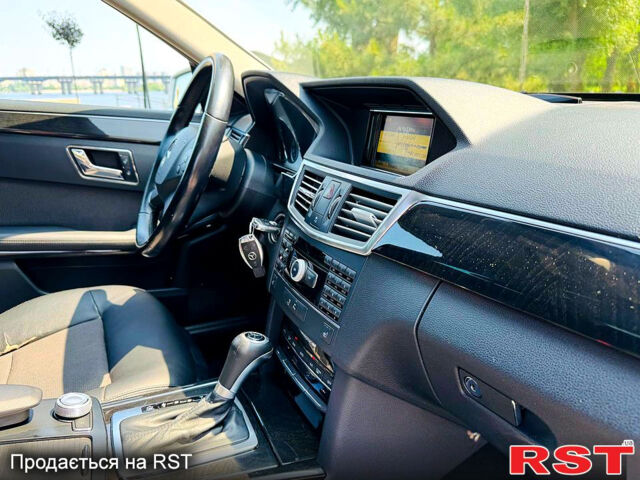 Серый Мерседес Е-Класс, объемом двигателя 1.8 л и пробегом 215 тыс. км за 11999 $, фото 10 на Automoto.ua