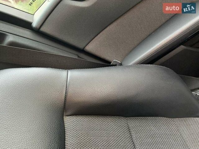 Серый Мерседес Е-Класс, объемом двигателя 2.1 л и пробегом 294 тыс. км за 14500 $, фото 16 на Automoto.ua