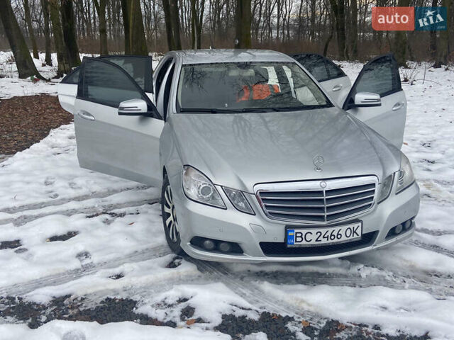 Сірий Мерседес Е-Клас, об'ємом двигуна 2.14 л та пробігом 209 тис. км за 11000 $, фото 8 на Automoto.ua
