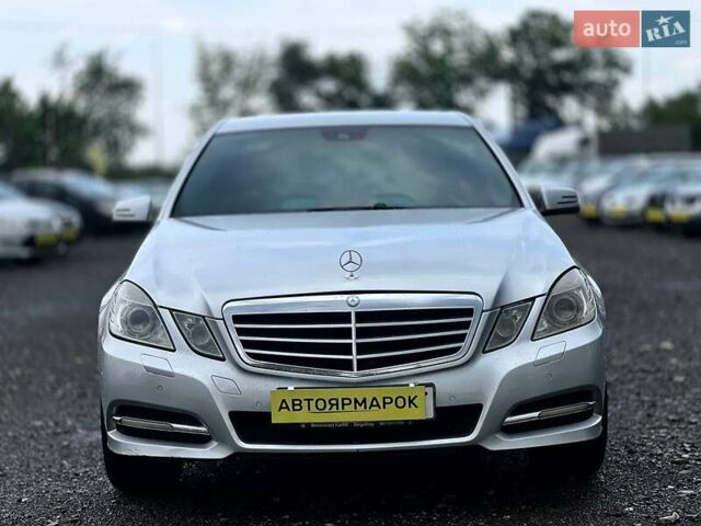 Мерседес Е-Класс 2011 в Ужгороде на Automoto.ua Серый Мерседес Е-Класс, объемом двигателя 2.14 л и пробегом 271 тыс. км за 11190 $, фото 1 на Automoto.ua