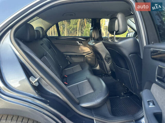 Серый Мерседес Е-Класс, объемом двигателя 2.14 л и пробегом 293 тыс. км за 11500 $, фото 35 на Automoto.ua