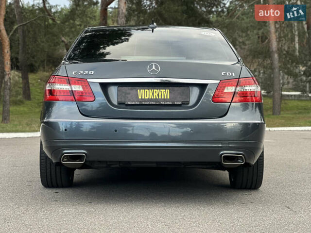 Серый Мерседес Е-Класс, объемом двигателя 2.14 л и пробегом 293 тыс. км за 11500 $, фото 12 на Automoto.ua