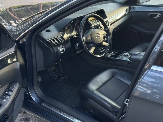 Сірий Мерседес Е-Клас, об'ємом двигуна 2.1 л та пробігом 293 тис. км за 11500 $, фото 16 на Automoto.ua