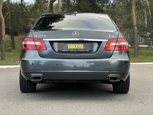Сірий Мерседес Е-Клас, об'ємом двигуна 2.1 л та пробігом 293 тис. км за 11500 $, фото 7 на Automoto.ua