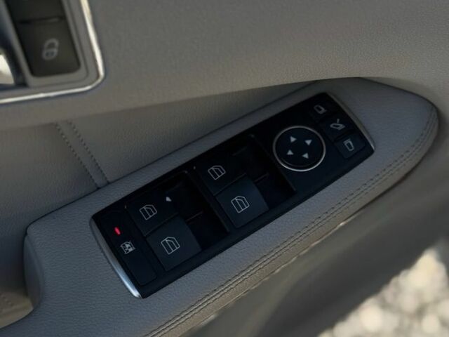 Серый Мерседес Е-Класс, объемом двигателя 1.8 л и пробегом 211 тыс. км за 12000 $, фото 7 на Automoto.ua