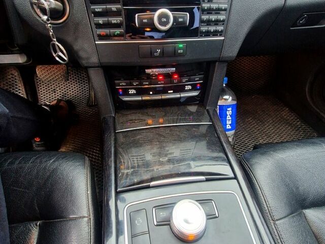 Серый Мерседес Е-Класс, объемом двигателя 2.1 л и пробегом 203 тыс. км за 11800 $, фото 9 на Automoto.ua