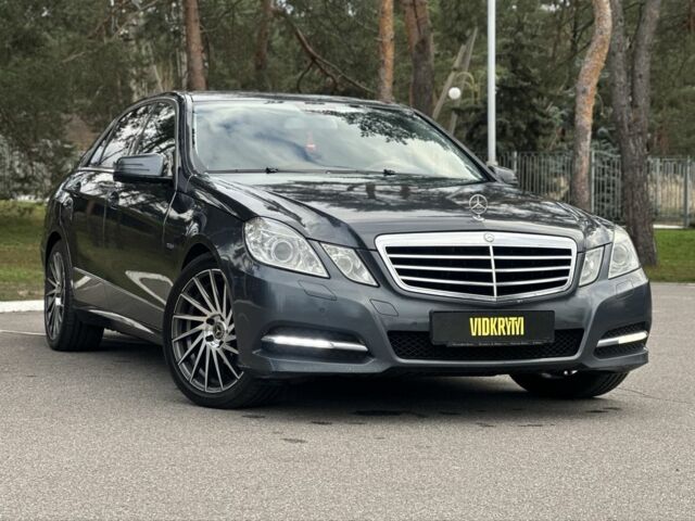 Сірий Мерседес Е-Клас, об'ємом двигуна 2.1 л та пробігом 293 тис. км за 11500 $, фото 2 на Automoto.ua