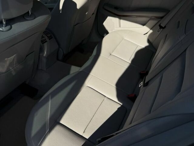 Серый Мерседес Е-Класс, объемом двигателя 1.8 л и пробегом 211 тыс. км за 12000 $, фото 16 на Automoto.ua