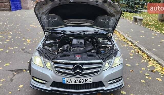Сірий Мерседес Е-Клас, об'ємом двигуна 1.8 л та пробігом 260 тис. км за 12200 $, фото 3 на Automoto.ua