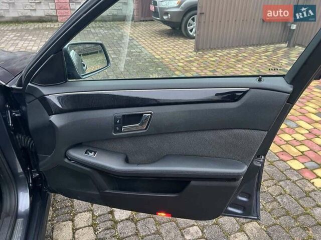 Сірий Мерседес Е-Клас, об'ємом двигуна 2.14 л та пробігом 357 тис. км за 6999 $, фото 12 на Automoto.ua