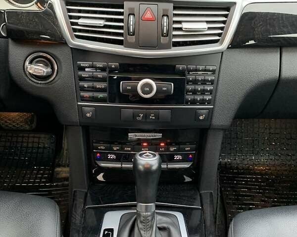 Серый Мерседес Е-Класс, объемом двигателя 2.1 л и пробегом 294 тыс. км за 14500 $, фото 19 на Automoto.ua